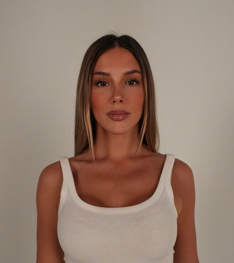 Digital: head and shoulders front view of Sara